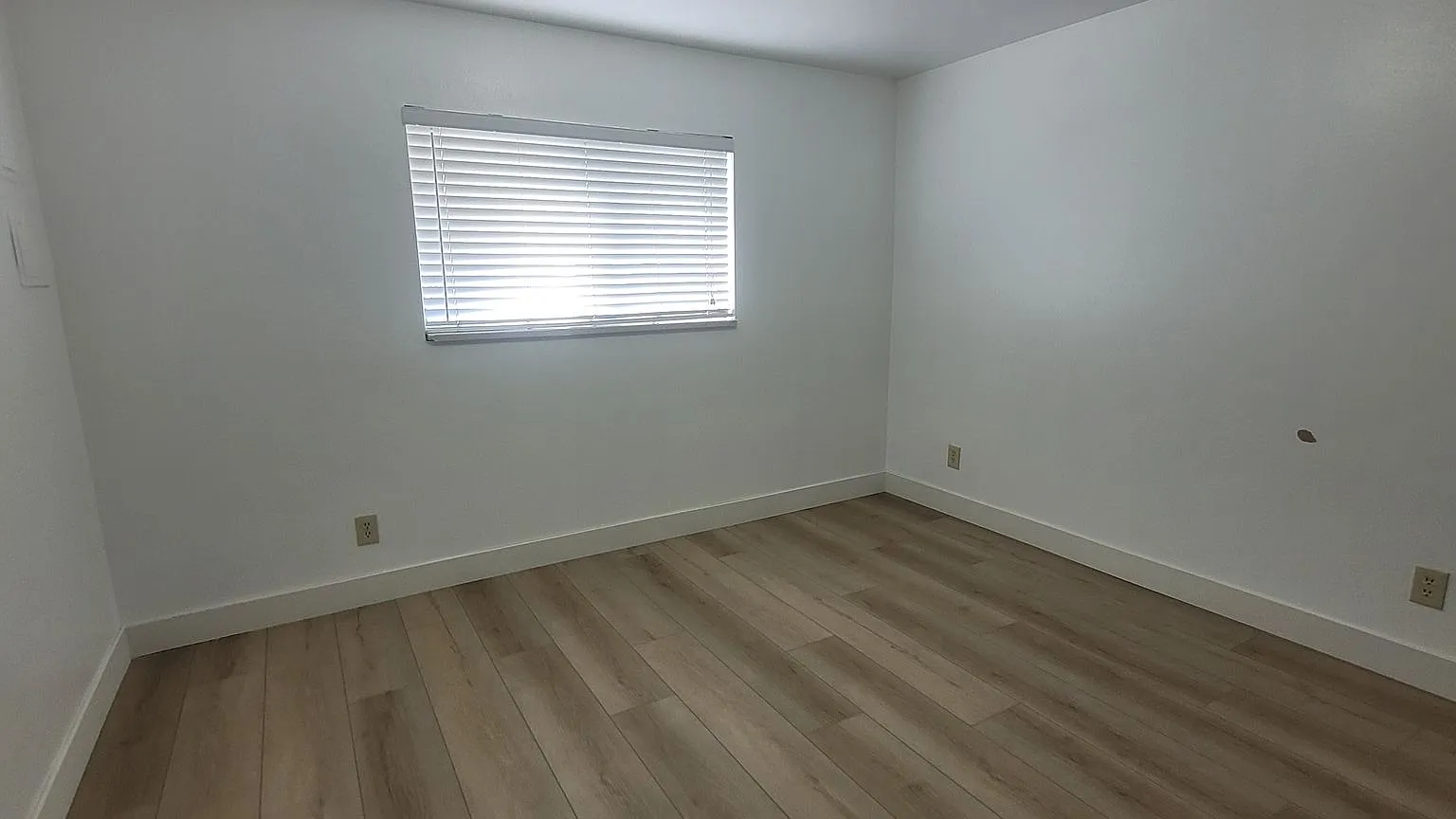 Price Drop! 2 Bedroom Unit In Provo! Enjoy $200 Off Your First Month's Rent! — Photo 3