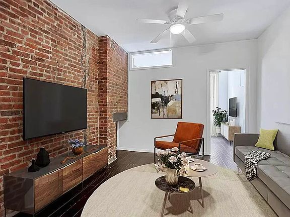4th image of 642 10th Ave APT 3N