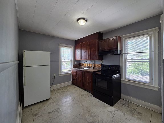 3rd image of 320 Cleveland Ave #2