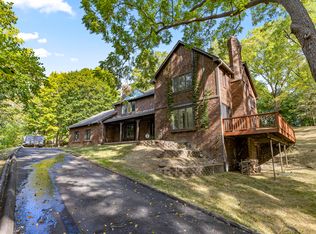 27155 Drake Rd, Farmington Hills, MI 48331