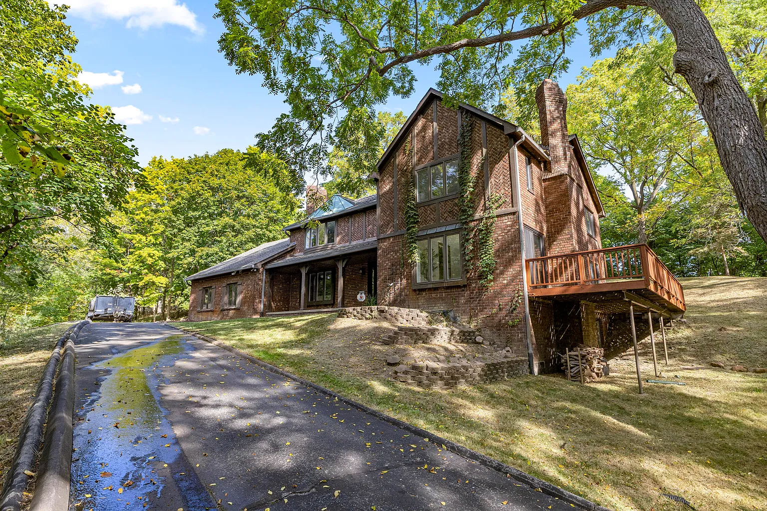 27155 Drake Rd photo 1