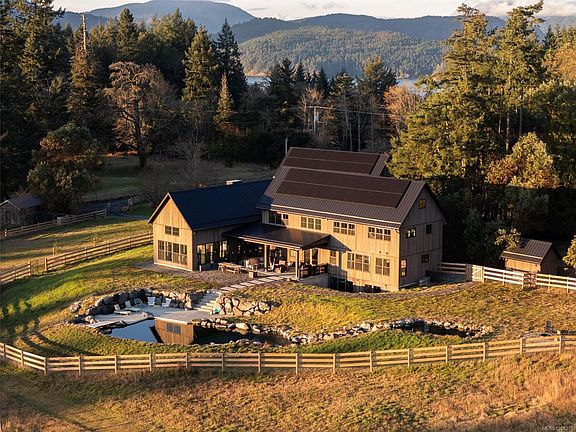 3rd image of 1210 Cherry Point Rd