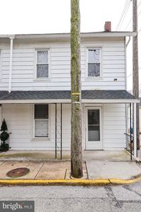 52 E Constitution Ave, Spring Grove, PA, 17362