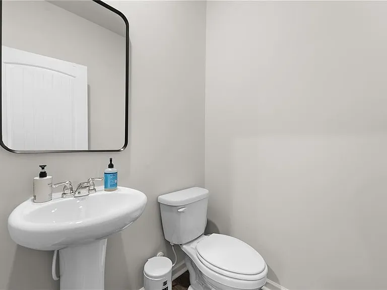 3341 Greyton Dr — Photo 7