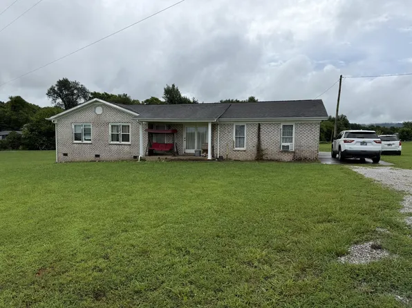 1361 Joyce Ln, Winchester, TN 37398
