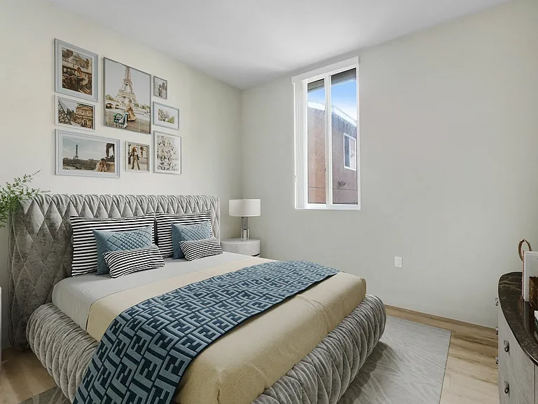 Zephyr Apartments — Photo 10