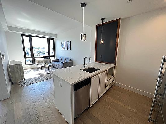 1st image of 635 4th Ave #710
