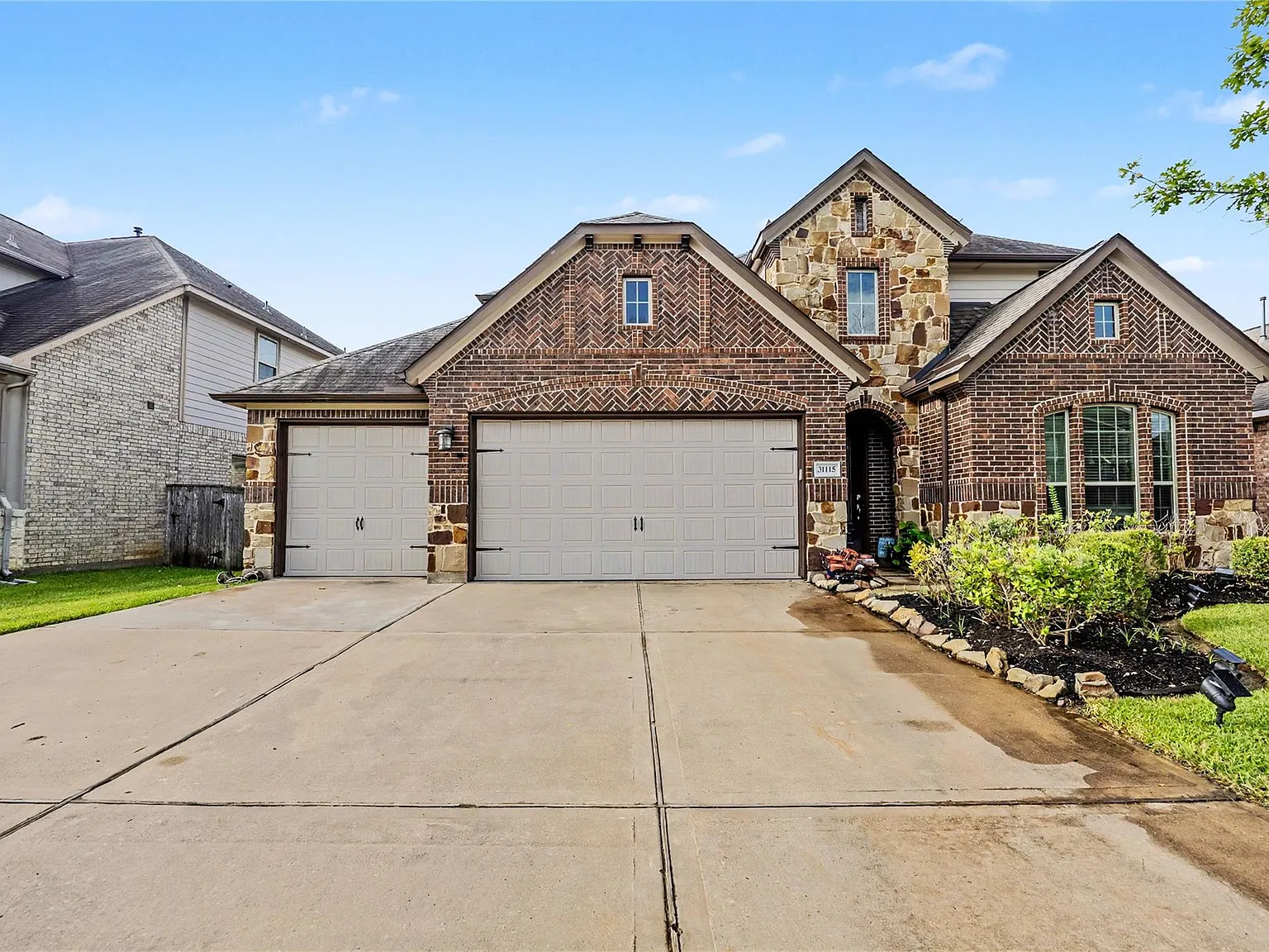 4 bed, 4.0 bath, 2676 sqft, $3,250 — Photo 3