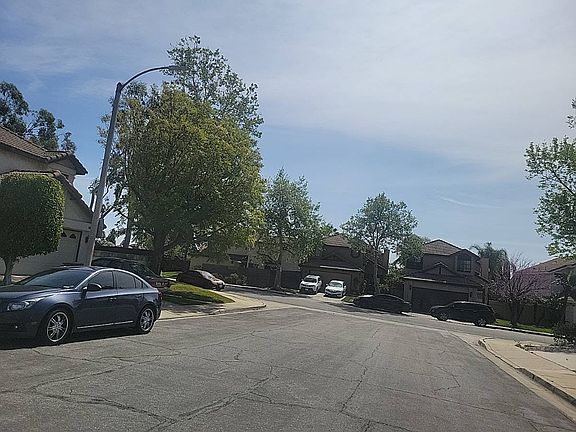 4th image of 6874 Cabrini Ct