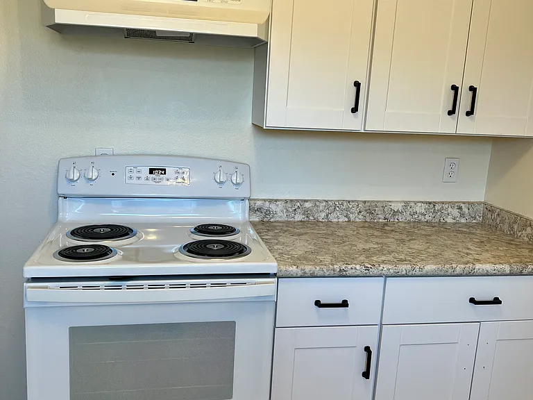 1223 Florida Rd — Photo 9