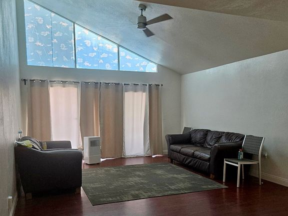 2nd image of 1011 N Del Sol Ln