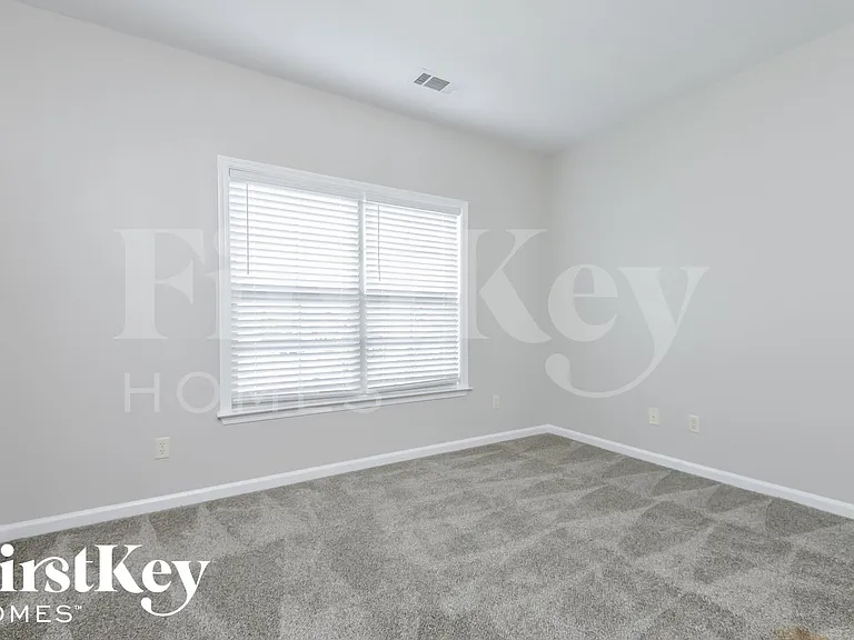 3591 Grand Central Ave — Photo 10