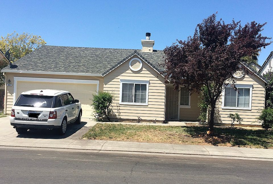 1st image of 935 Campbell Cir