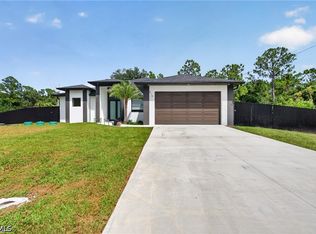 414 Highland Ave, Lehigh Acres, FL 33972