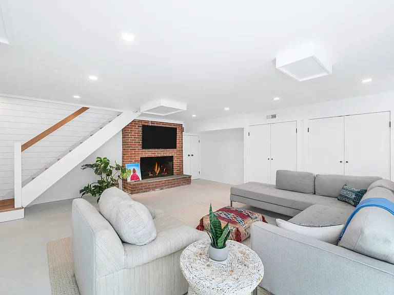 5 Cranberry Hole Rd — Photo 18