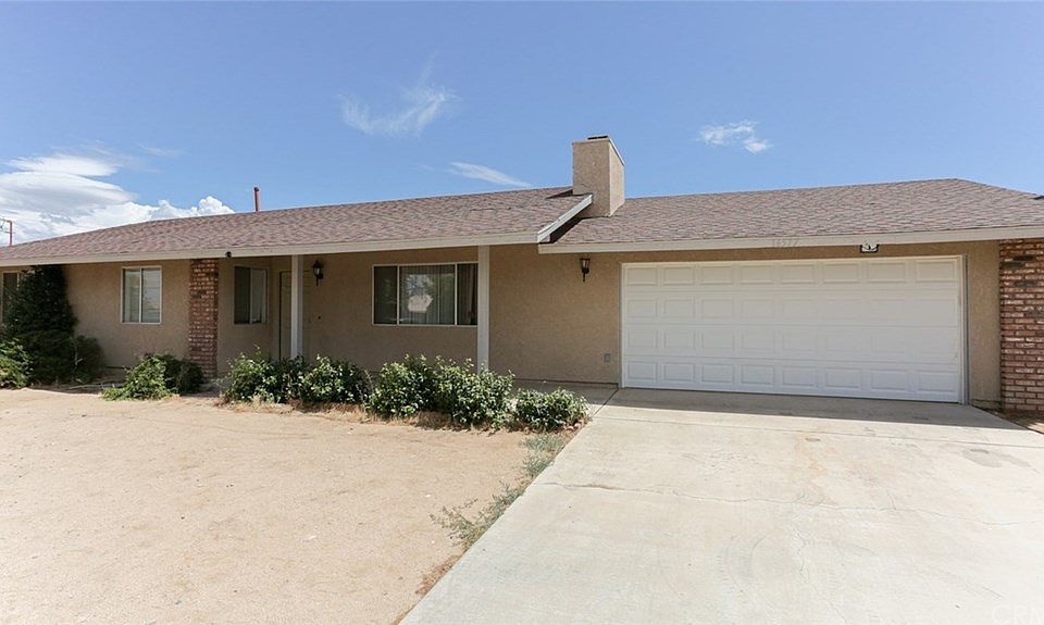 2nd image of 16577 Eucalyptus St