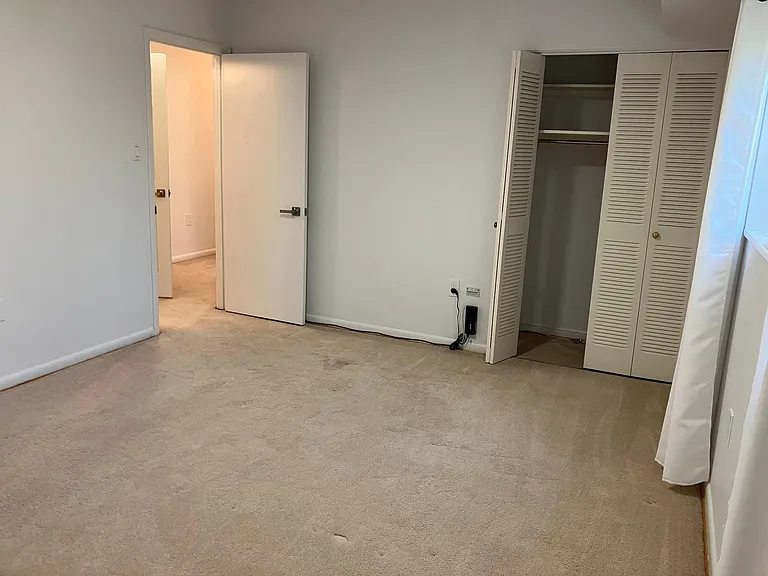 10620 Weymouth St #101 — Photo 65