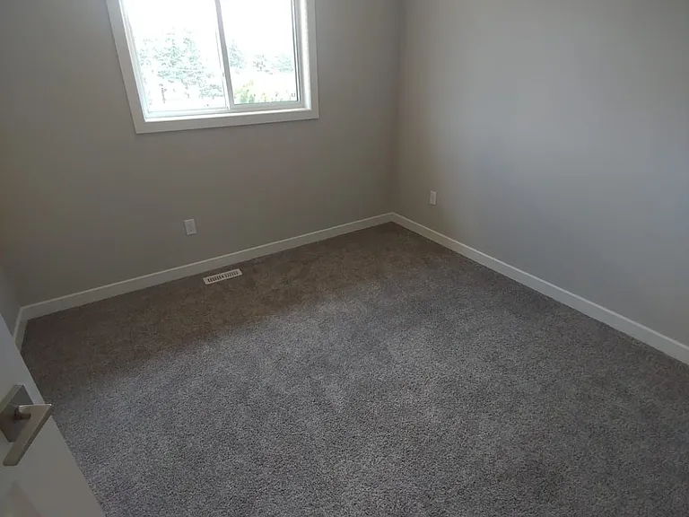 123 Denrich Ave — Photo 2