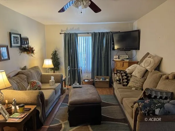 624 W D St, Wellston, OH 45692