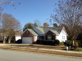 211 Hunters Ridge Dr, Lexington, SC 29072