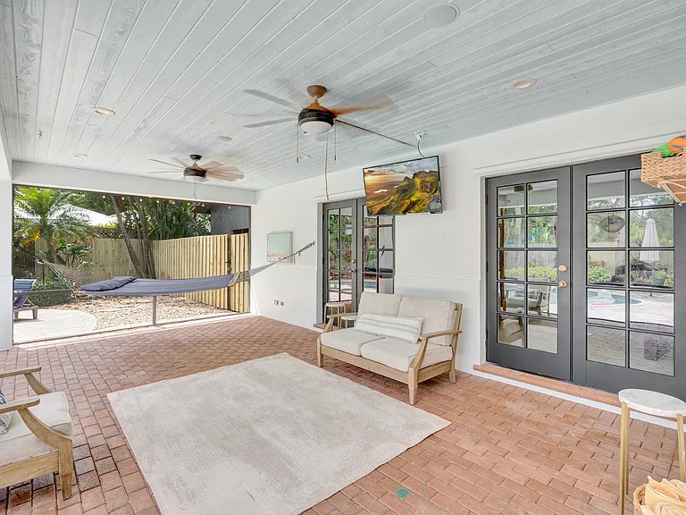 2436 Holly Ln — Photo 37