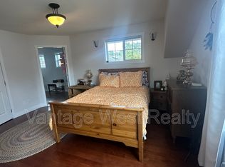 1376 Glenview Ave #2, Kelowna, BC V1Y 9R8