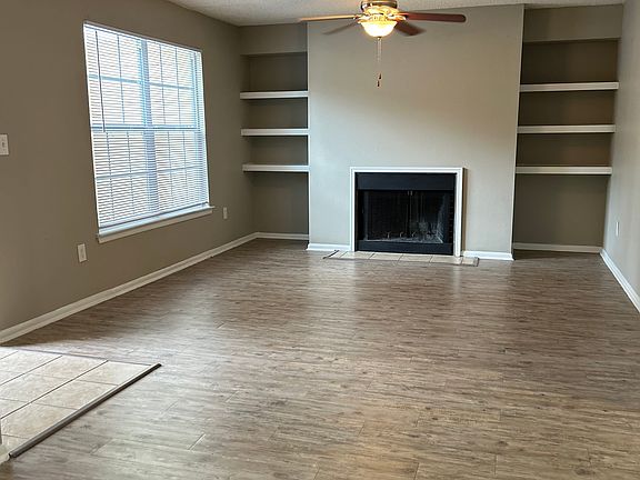 5th image of 3802 Calibre Bend Ln #303