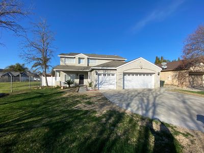3002 Sage Ct, Hanford, CA, 93230
