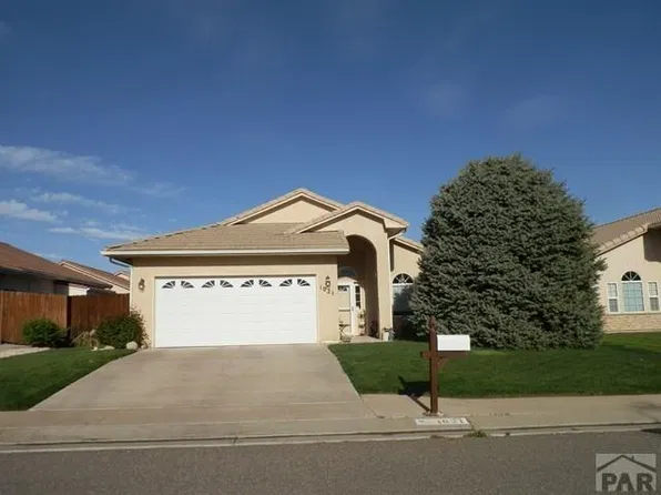 1021 Pinecrest Dr, Pueblo, CO 81005