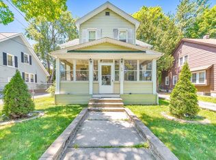 18 Warrenton St, Springfield, MA 01109