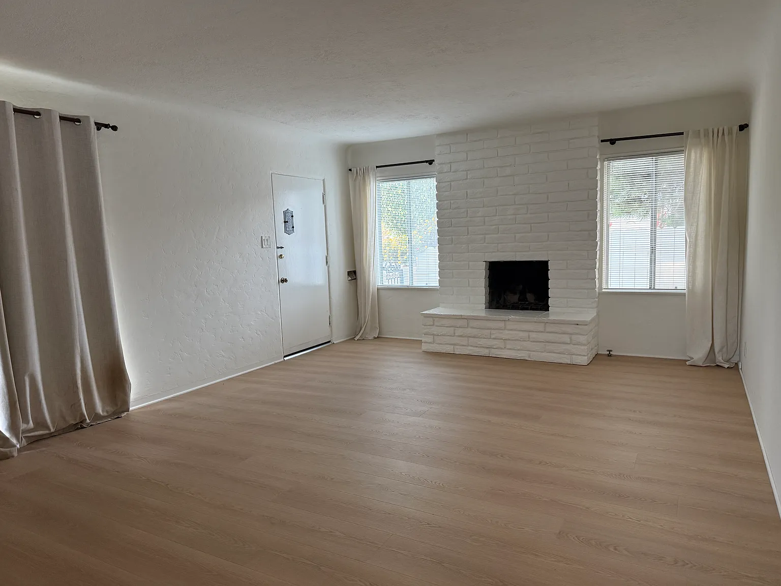 77 Ximeno Ave — Photo 3