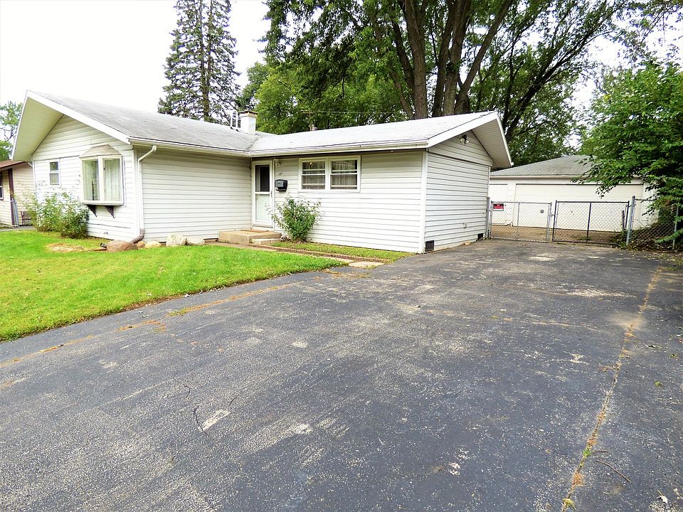 1st image of 107 Toro Cir