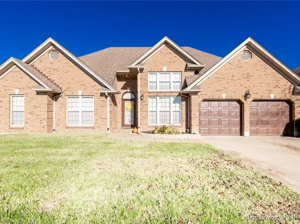 8412 Plum Valley Drive, Sellersburg, IN 47172