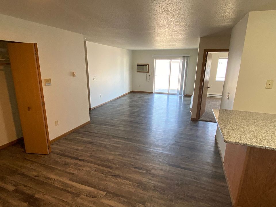 Westwood Place Apartment Rentals Grand Forks, ND Zillow