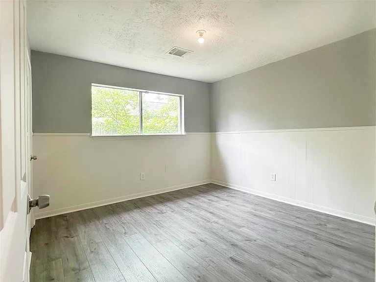 6806 Winkleman Rd — Photo 18