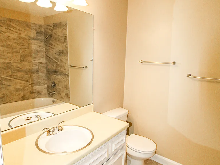 116 Greenbriar Trl — Photo 23