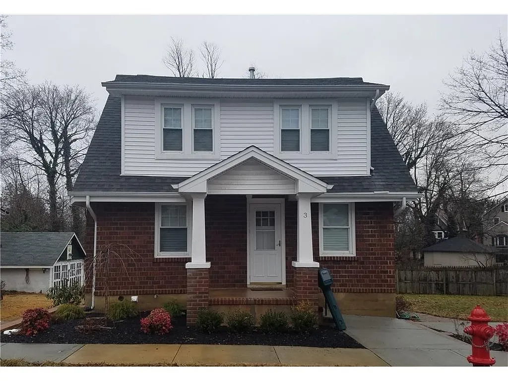3 Darrow St photo 1