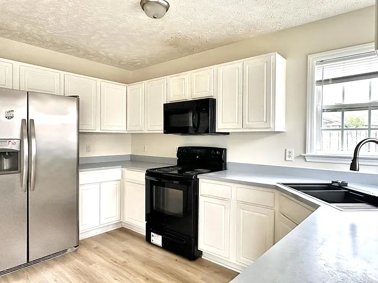 2517 Forest Lodge Dr — Photo 7