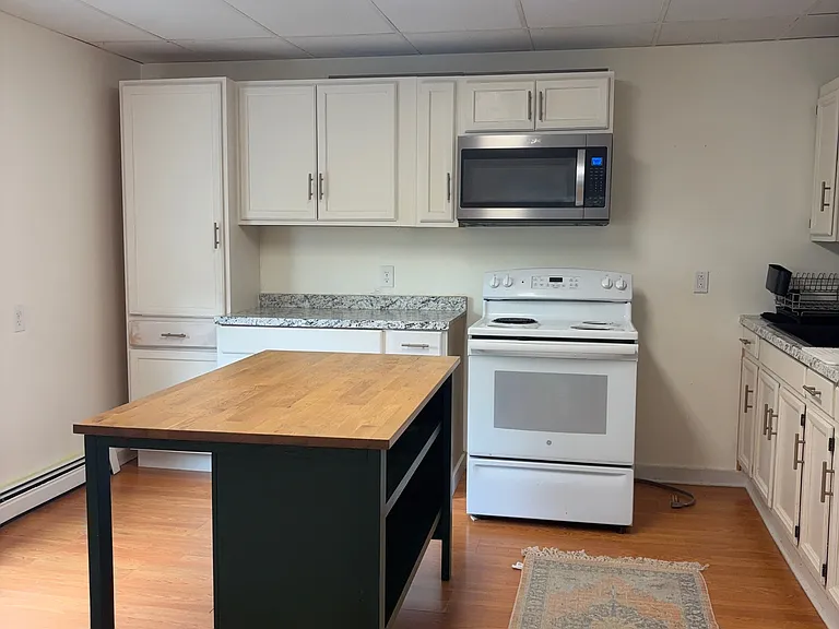 23 Jordan St #4 — Photo 1