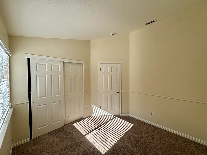 9101 Redwater Dr — Photo 17