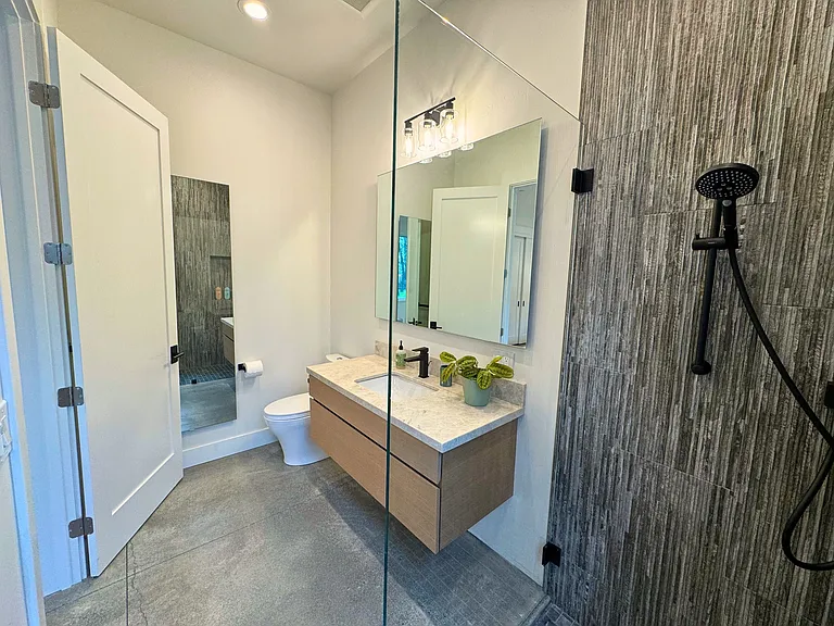 Fisher Ln — Photo 25