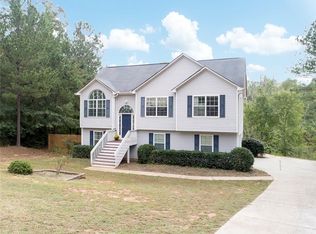 237 Grove Pointe Dr, Locust Grove, GA 30248