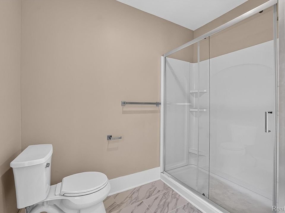 403 E Ellen St, photo 20