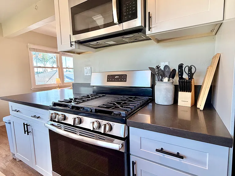 Encino Ln — Photo 19