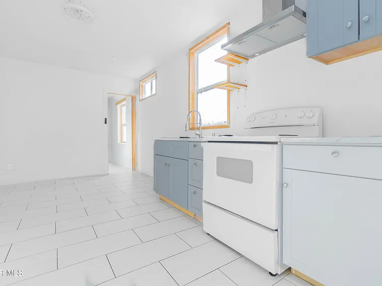 916 S Tays St #4 — Photo 8