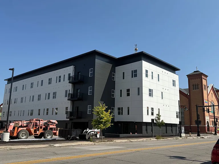 110 N Delaware Ave — Photo 96