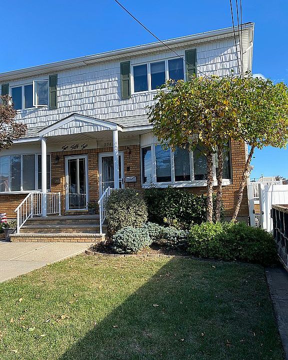 1st image of 254 Weed Ave