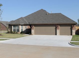 1821 Grainer St, Yukon, OK 73099