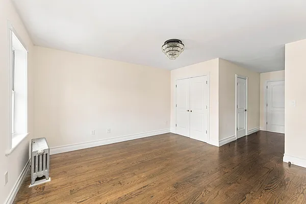 Bedroom, photo 2