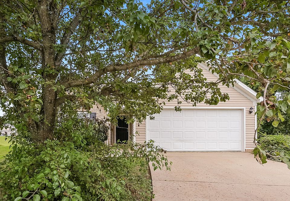 1st image of 1413 Chesterbrook Ct